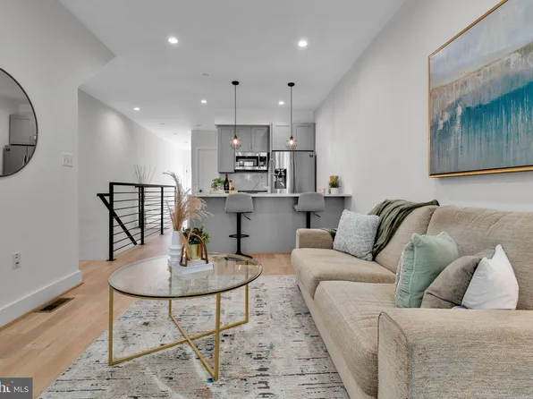 3210 8th St NE #1, Washington, DC 20017