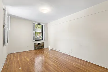 Sold by Thomas Lipovetsky, LREB