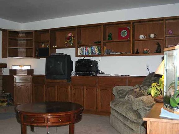 2nd image of 2552 E Harmony Ave