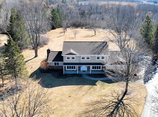 733 W Glen Oaks Ln, Mequon, WI 53092