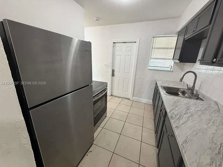 14225 Jefferson St — Photo 5