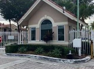 15770 SW 104th Ter APT 304, Miami, FL 33196