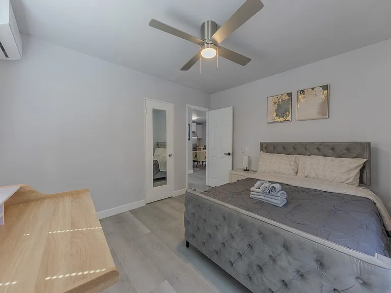 2461 Saint Pierre Ave — Photo 35
