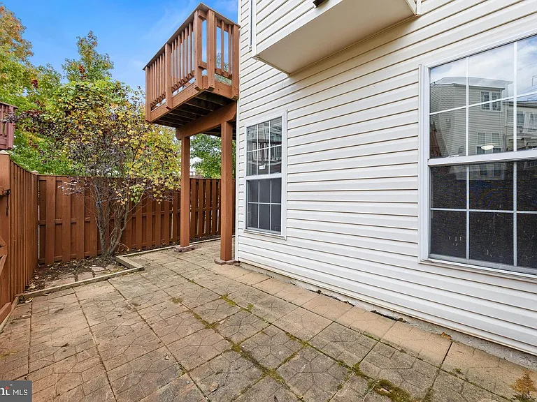 13700 Barksdale Dr — Photo 52