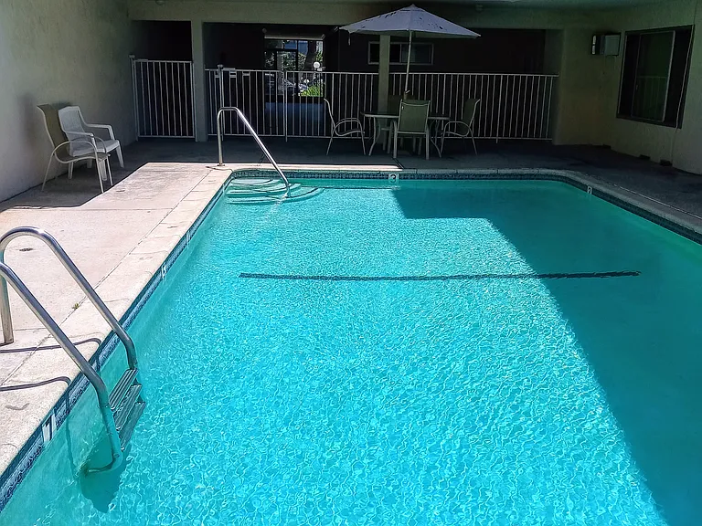 1047 S Shenandoah St #207 — Photo 12