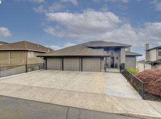 522 NW View Ridge Ln, Camas, WA 98607