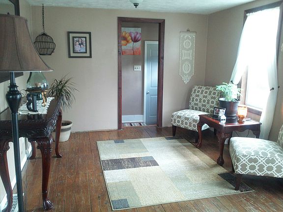 5th image of 105 Euclid Ave