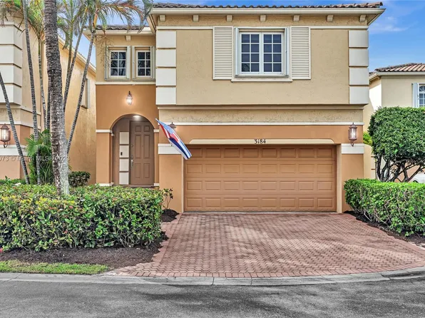 3184 NE 211th St, Aventura, FL 33180