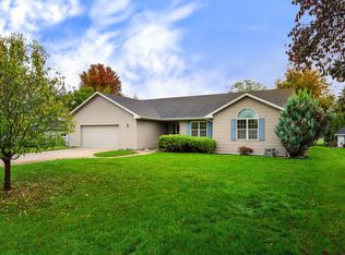 820 Oakwood Rd, Oshkosh, WI 54904