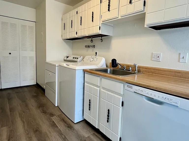 7992 Chase Cir #9 — Photo 7