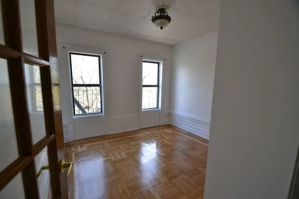 Rented by Bohemia Realty Group | media 7