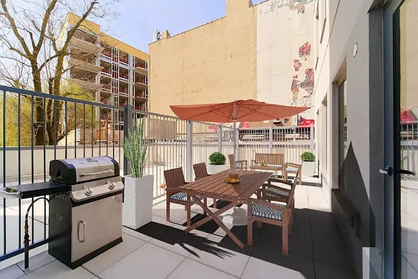 Rented by Living New York | media 9