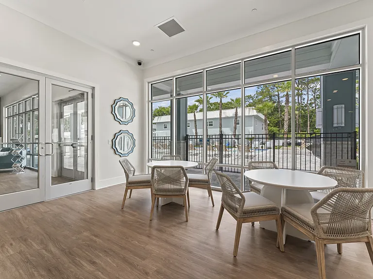 Surf Apartments — Photo 26