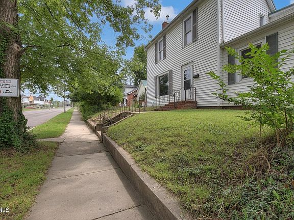 5th image of 509 E Unaka Ave