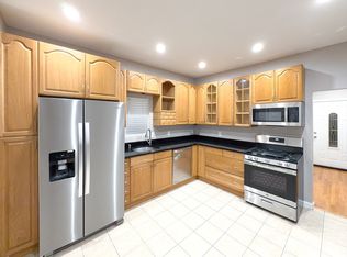 11 Foster St APT 1, Everett, MA 02149
