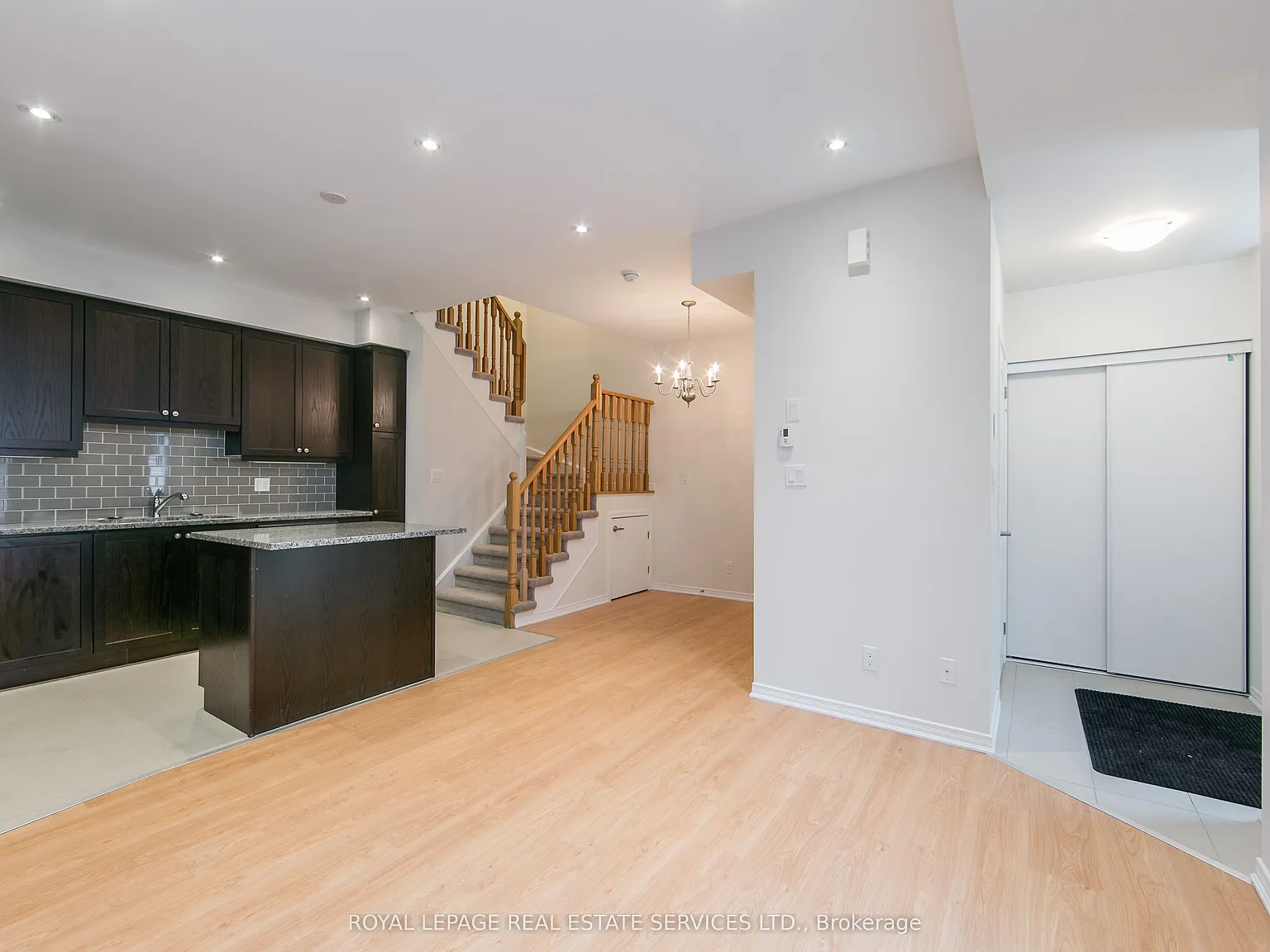 3 bed, $3,200 — Photo 2