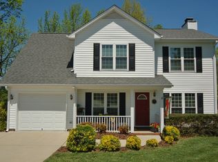 4008 Glasgow Ct, High Point, NC 27265