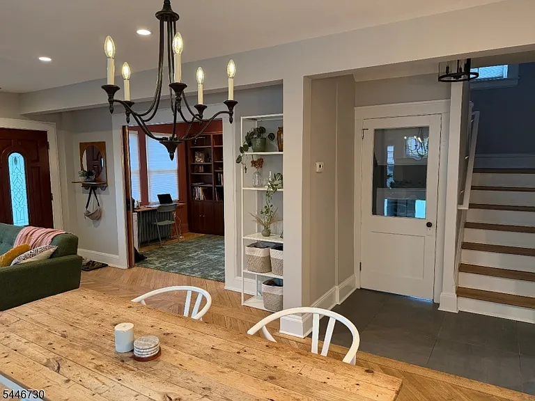 86 Jacoby St — Photo 5