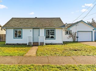 910 S 10th St, Cottage Grove, OR 97424