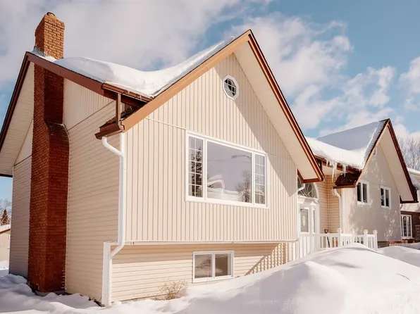 37 Raynham Avenue, Gander, NL A1V2N2