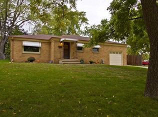 1520 Ridge Rd, Green Bay, WI 54304