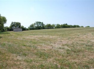 864 Dahl Rd, Deerfield, WI 53531