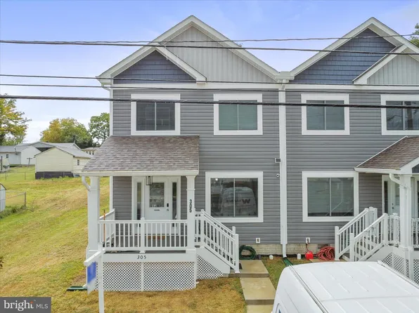 305 E 11th Ave, Ranson, WV 25438