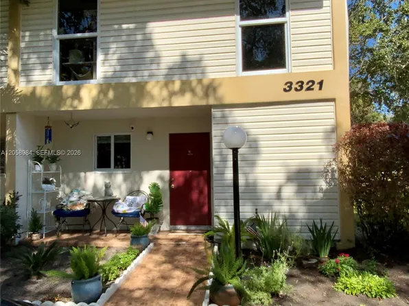 3321 Farragut St #7H, Hollywood, FL 33021