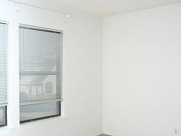 8011 Sunshine Trail Dr — Photo 27