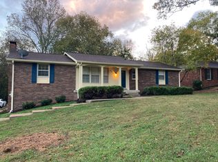 623 Harpeth Bend Dr, Nashville, TN 37221