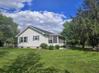 4601 Goldfinch Rd, Champaign, IL 61822