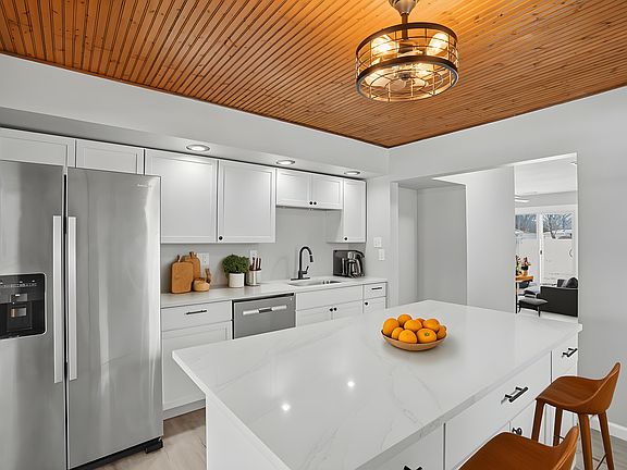 2nd image of 1803 N Indiana St