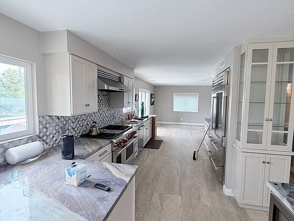 2nd image of 6195 Radcliffe Dr
