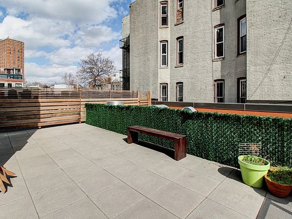 4th image of 333 Greene Ave #2C