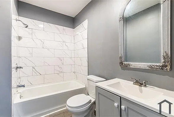 437 Cottage St #437 — Photo 12