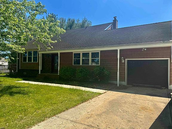 2nd image of 107 Nancy Dr