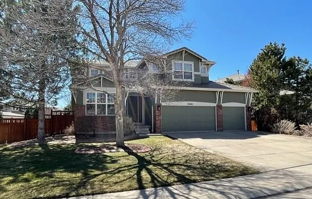 2426 Greensborough Cir — Photo 1
