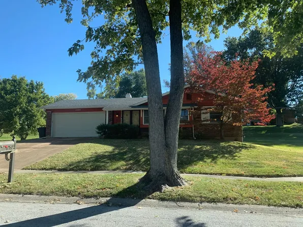 12604 Stoneridge Dr, Florissant, MO 63033