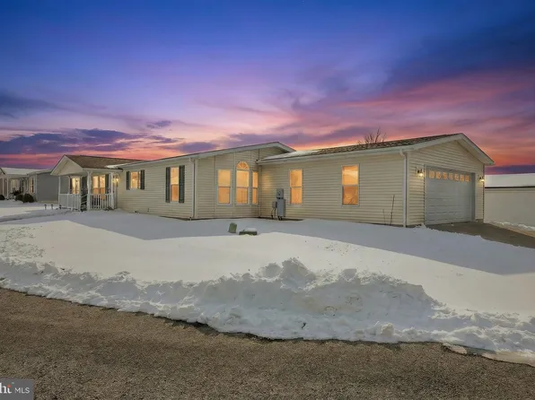 267 Runaway Rd, Abbottstown, PA 17301