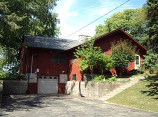 592 Sunny Ln, Richland Center, WI 53581