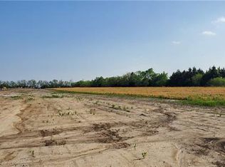 9528 Ingrid St, De Soto, KS 66018
