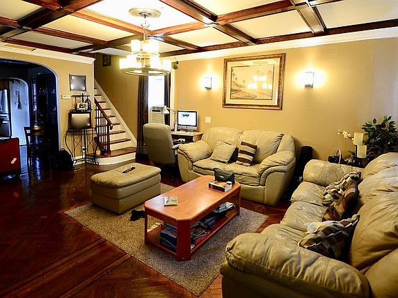 2nd image of 9052 210th St