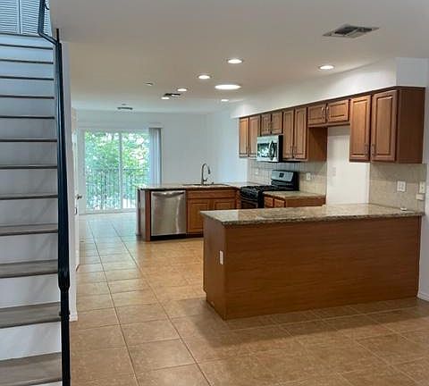 3rd image of 4854 Laurel Canyon Blvd APT 108