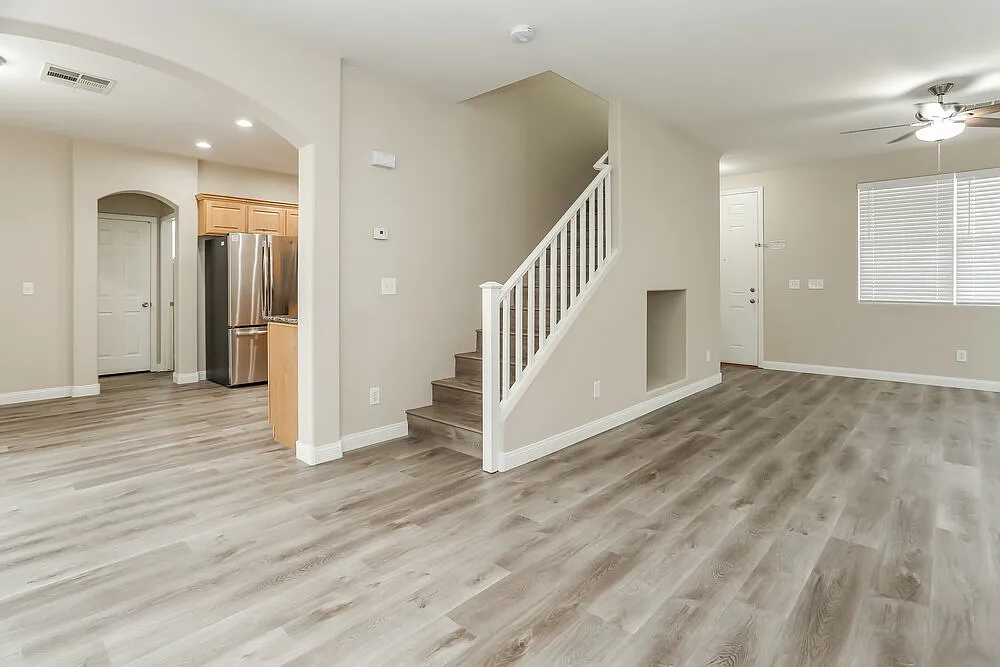 3 bed, 2.5 bath, 1671 sqft, $2,200 — Photo 4