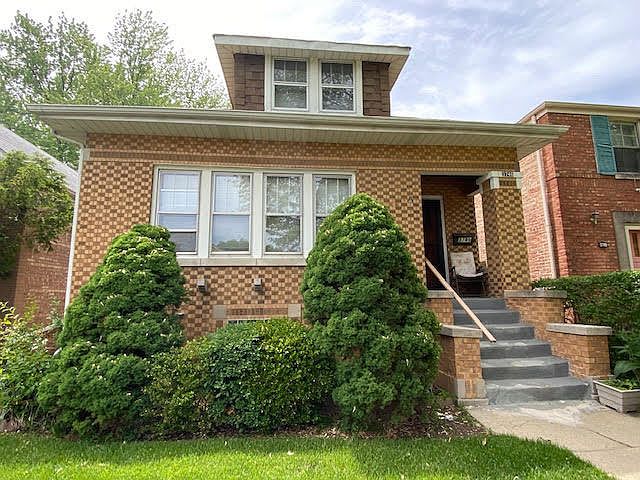 1st image of 3746 N Plainfield Ave