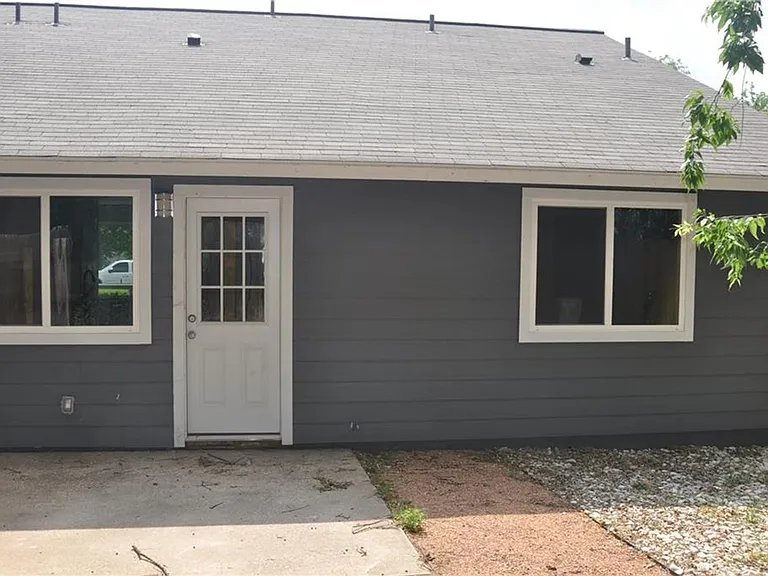 10702 Lanshire Drive — Photo 18