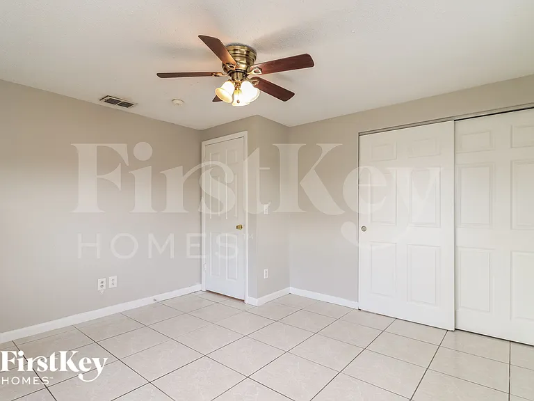 8508 Olympic Ct — Photo 11