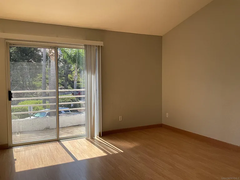 16134 Avenida Venusto #2 — Photo 13