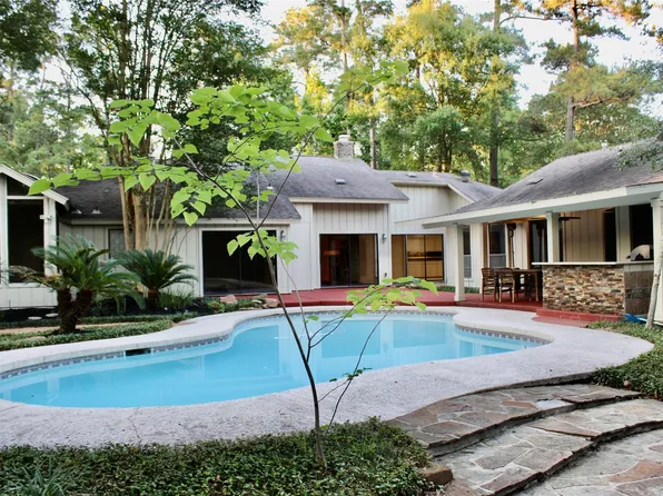 9 Willowherb Ct, Spring, TX 77380