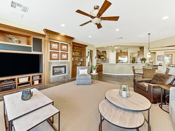 5th image of 50 Brandermill Dr